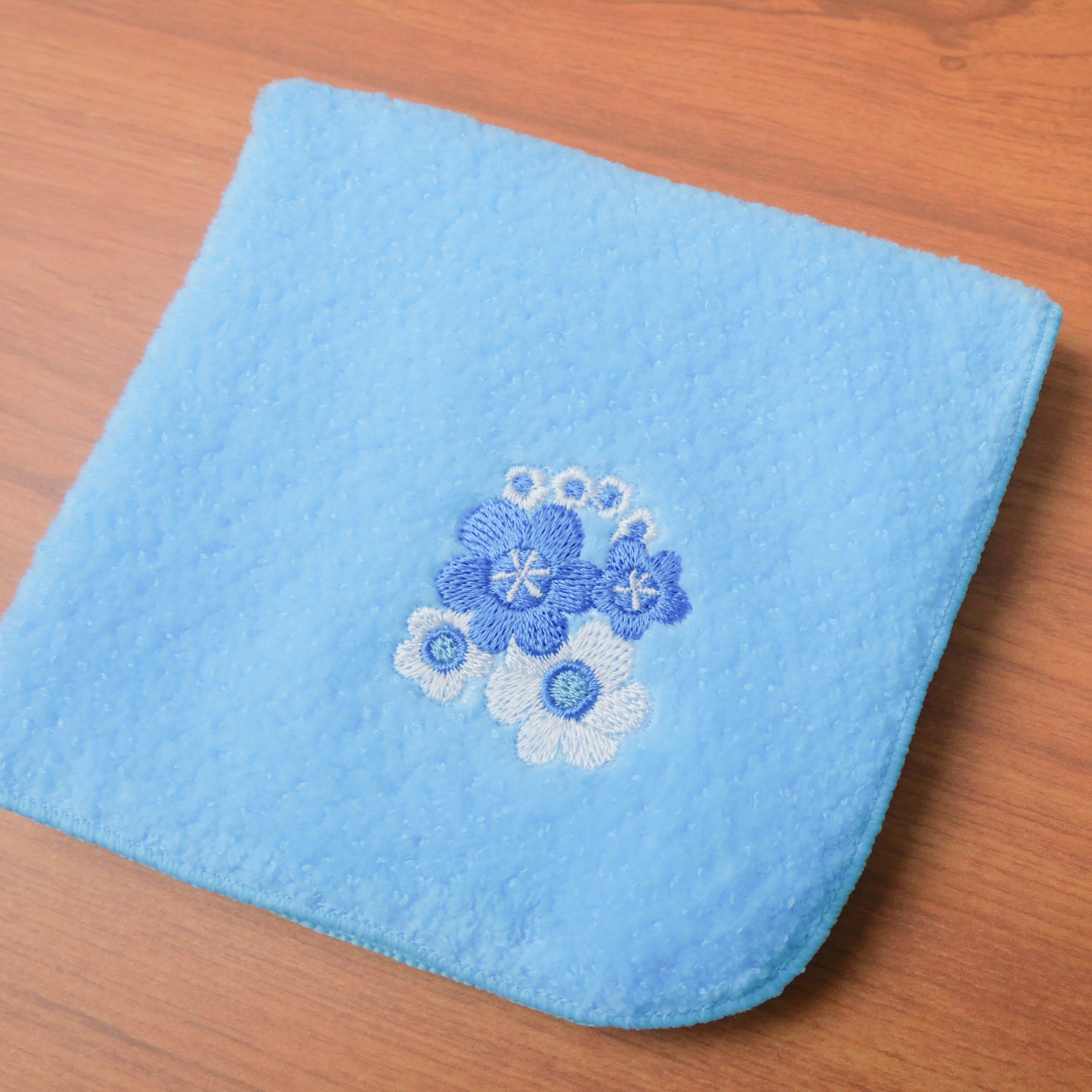 アデリアレトロタオルハンカチ 花の輪